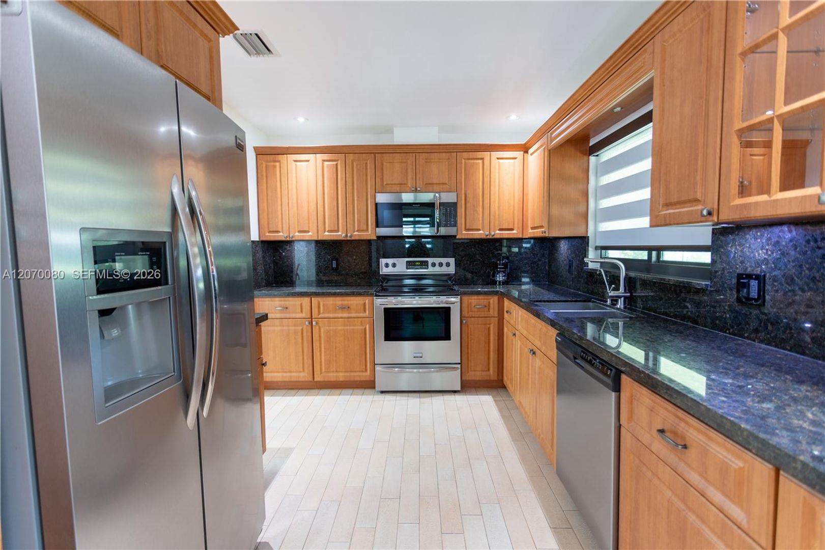 Hollywood House: 4010 Johnson Street
