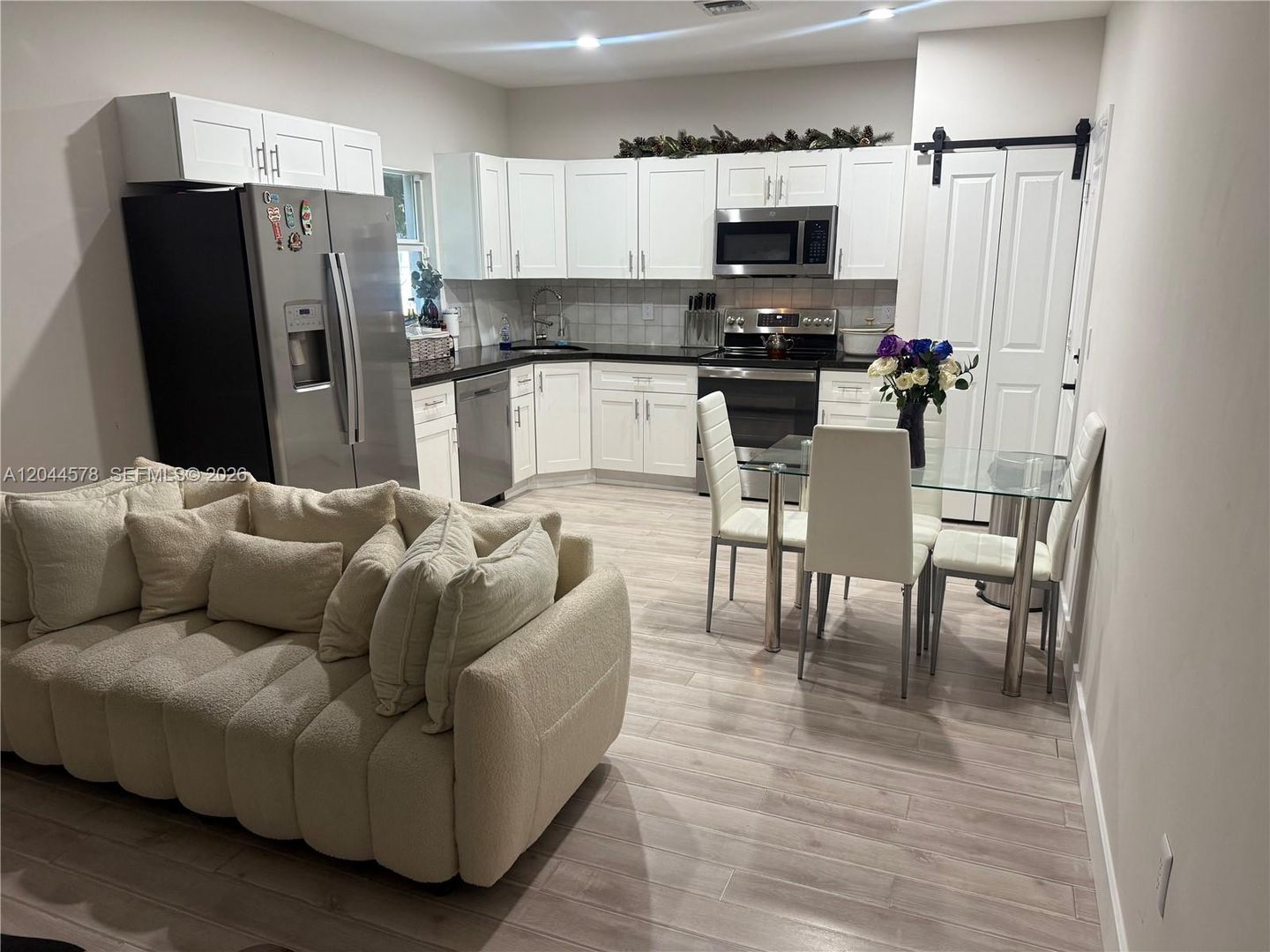 Fort Lauderdale House: 1035 NW 2nd Avenue