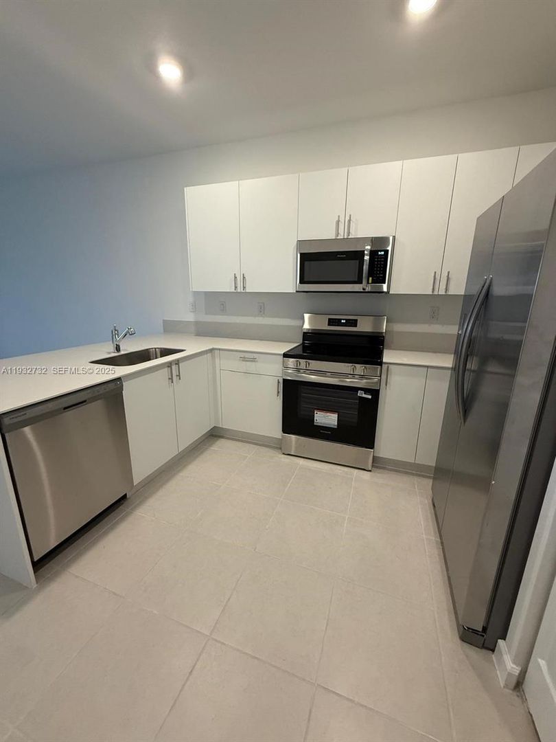 Homestead House: 35844 SW 178th Court