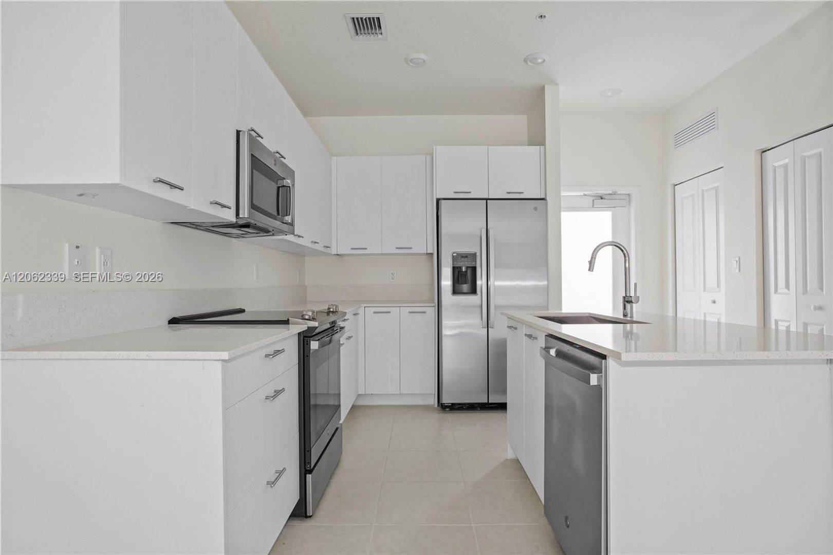 Doral House: 8001 NW 41st Street F-106