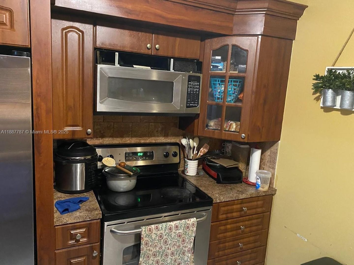 Miami Gardens House: 19319 NW 54th Court