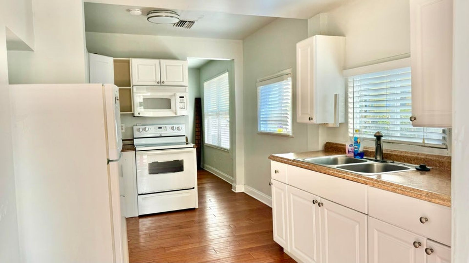 Lake Worth Beach House: 205 S Federal Highway