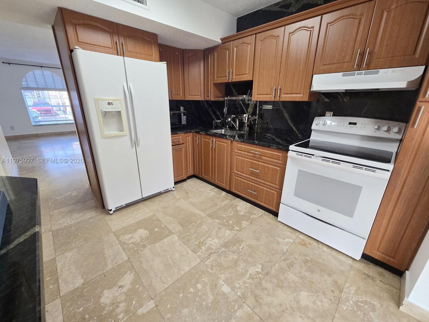 Hialeah House: 7211 W 24th Avenue 2370