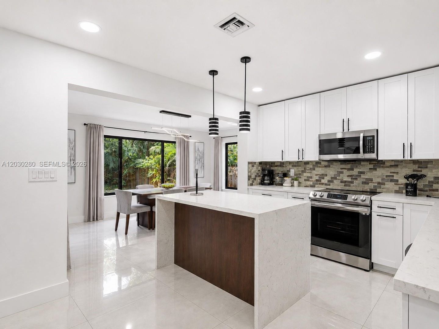 Wilton Manors House: 400 NW 30th Court