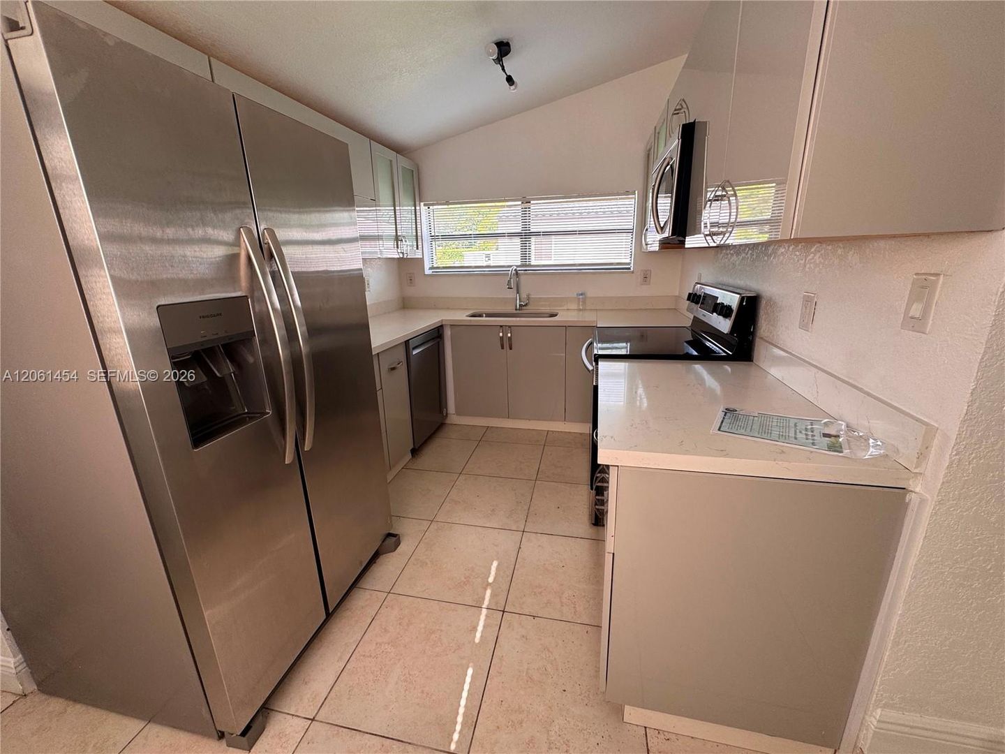 El Portal House: 124 NW 89th Street 124