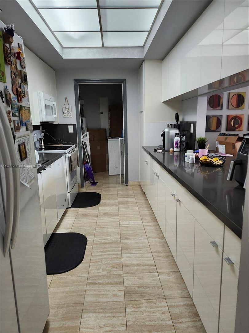 Doral House: 9805 NW 52nd Street 312