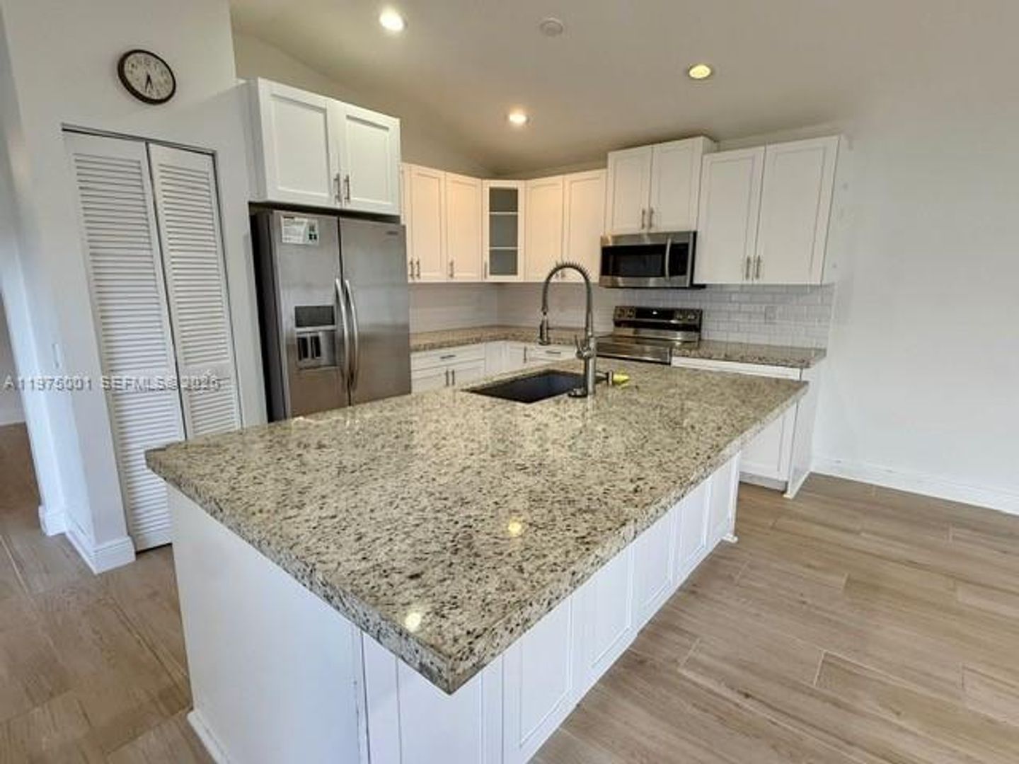 Weston House: 622 Carrington Lane 622