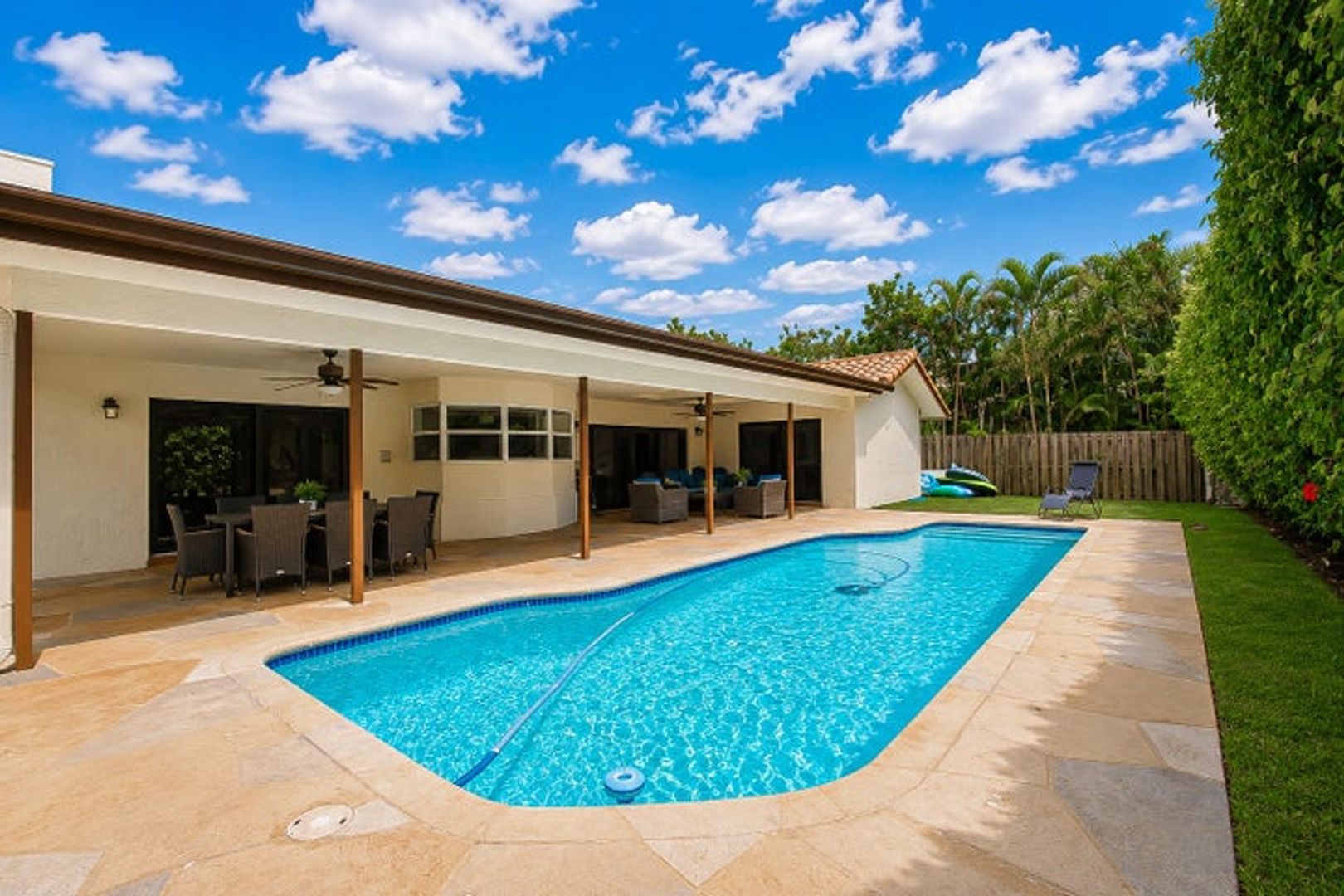 Boca Raton House: 22209 Morning Glory Terrace