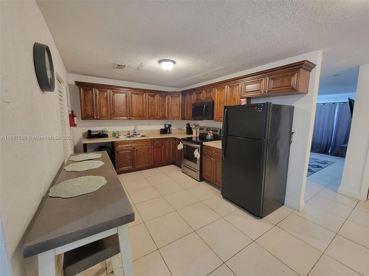 Lauderhill House: 2759 NW 58th Terrace 2759
