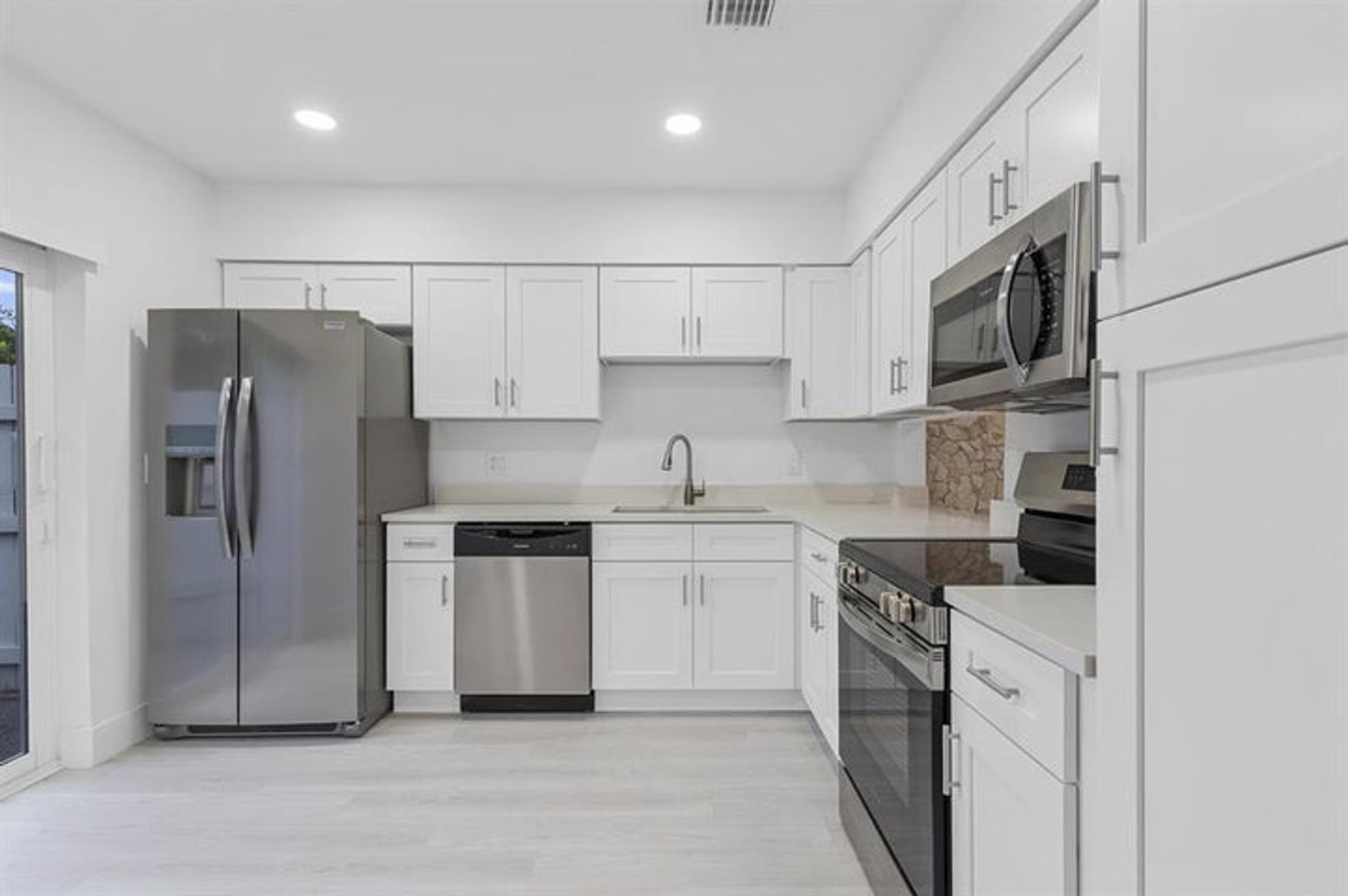 Fort Lauderdale House: 6993 NW 29TH Way