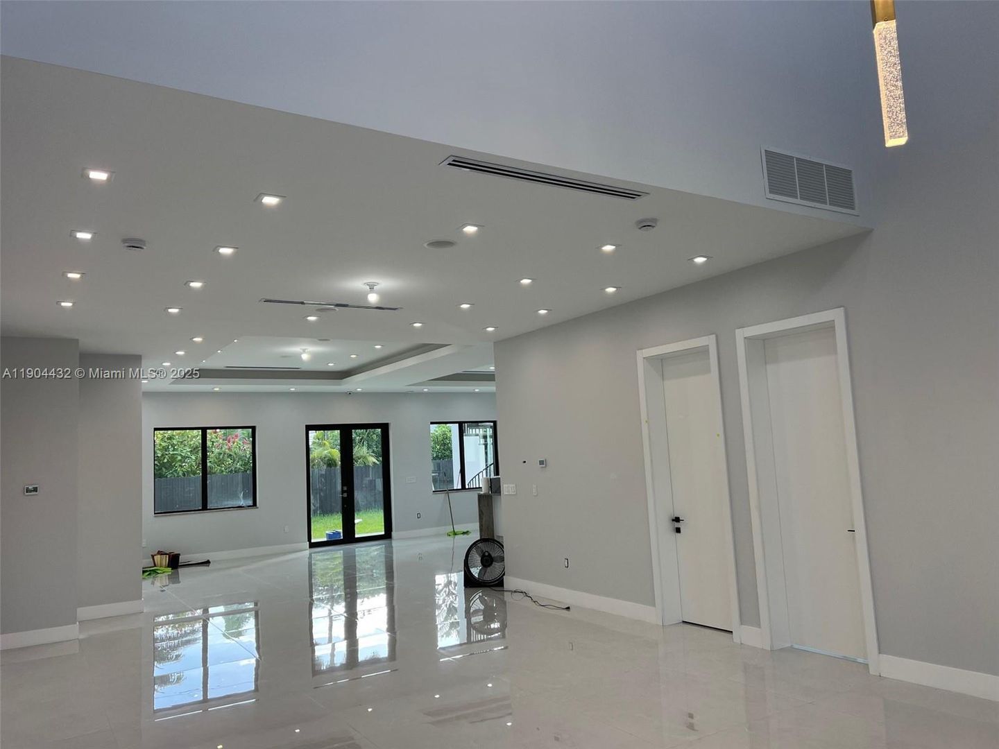 Miami House: 11450 SW 59th Terrace 11450