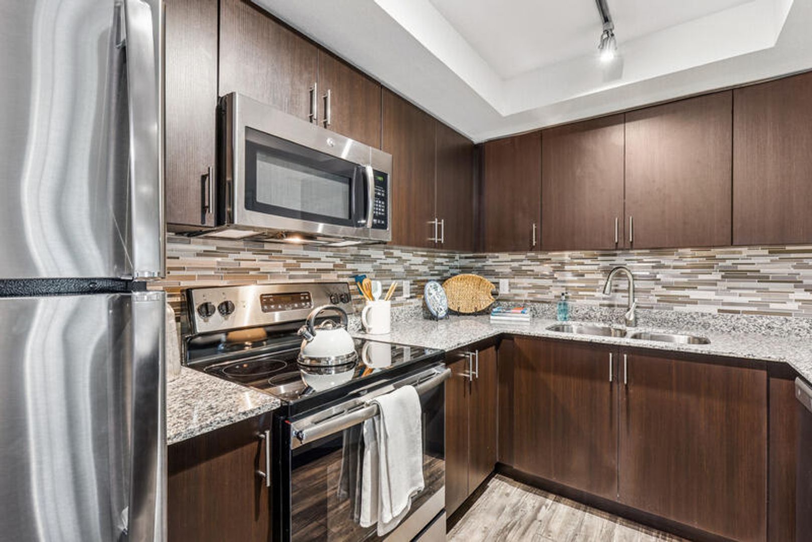 West Palm Beach House: 1090 Quaye Lake Circle