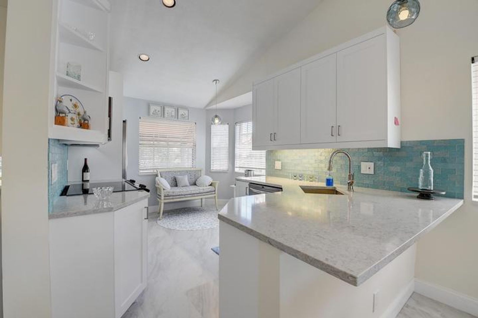 Boca Raton House: 700 NE 70th Street
