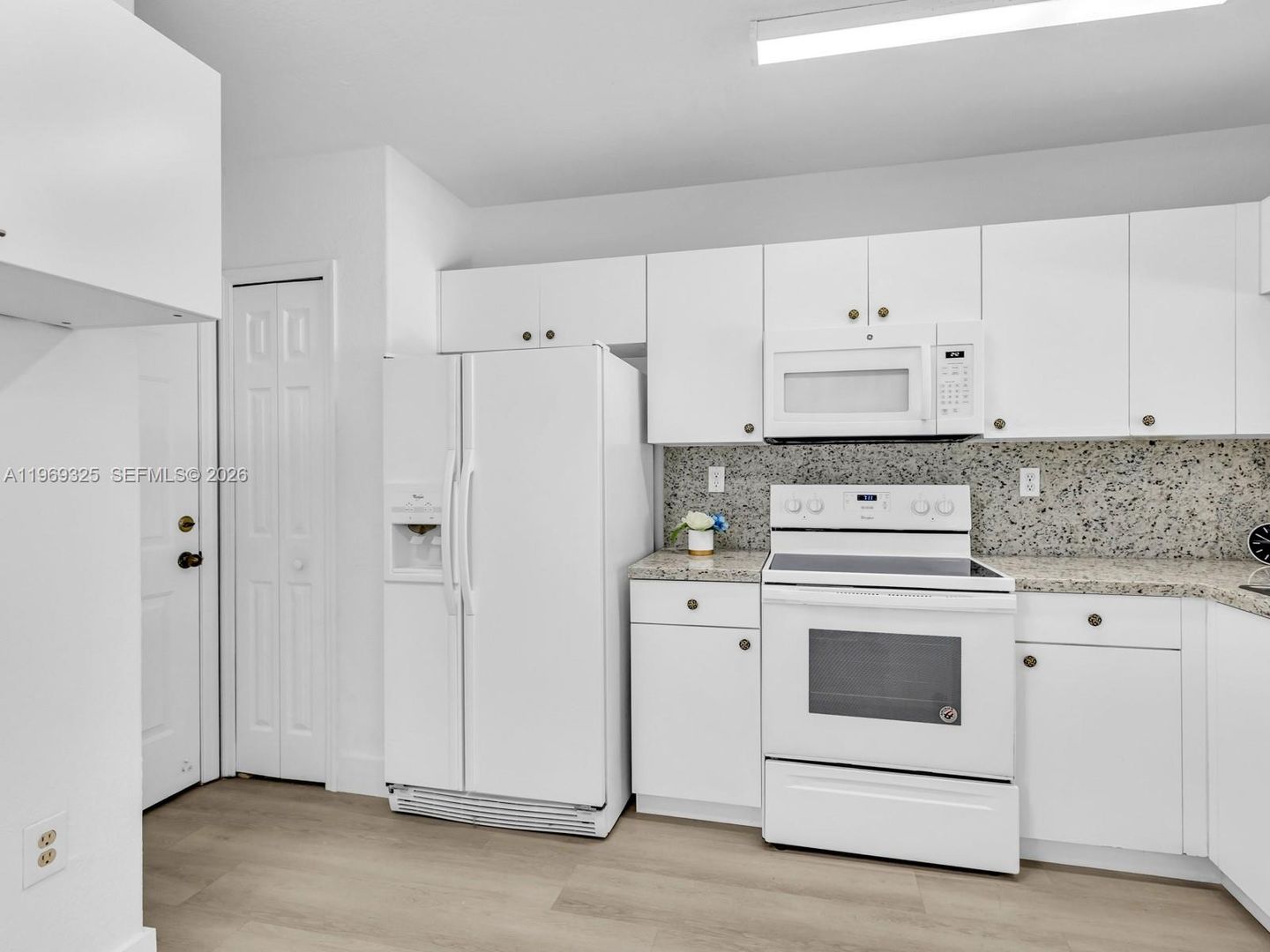 Doral House: 11512 NW 48th Terrace #