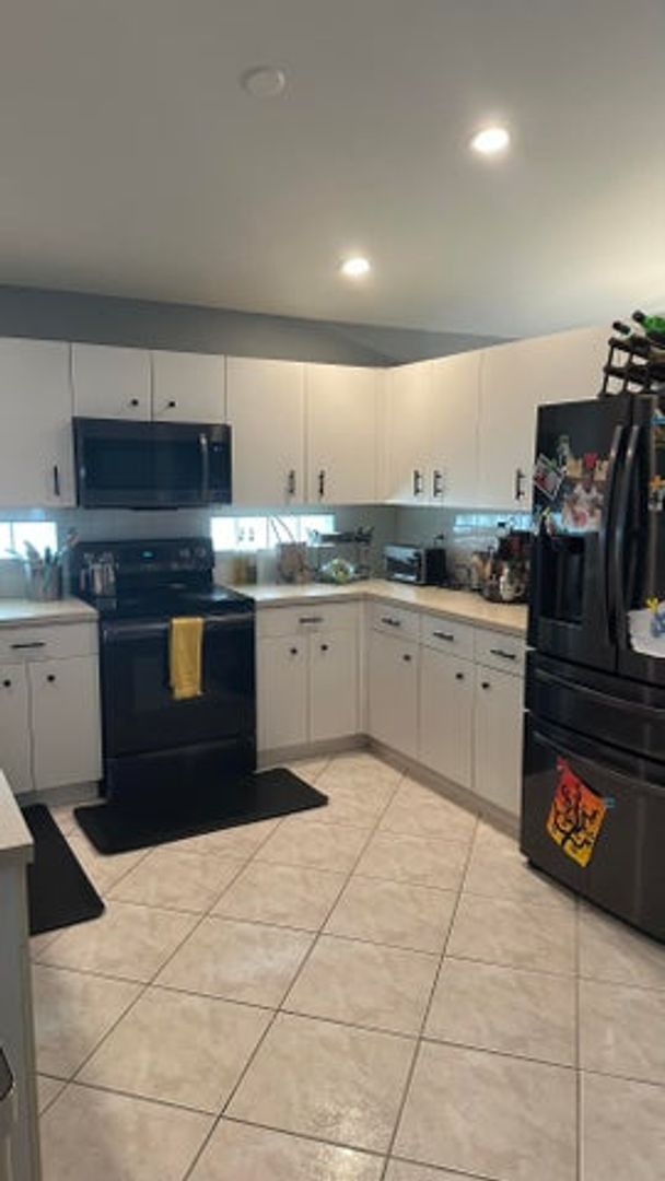 Boynton Beach House: 8202 White Rock Circle