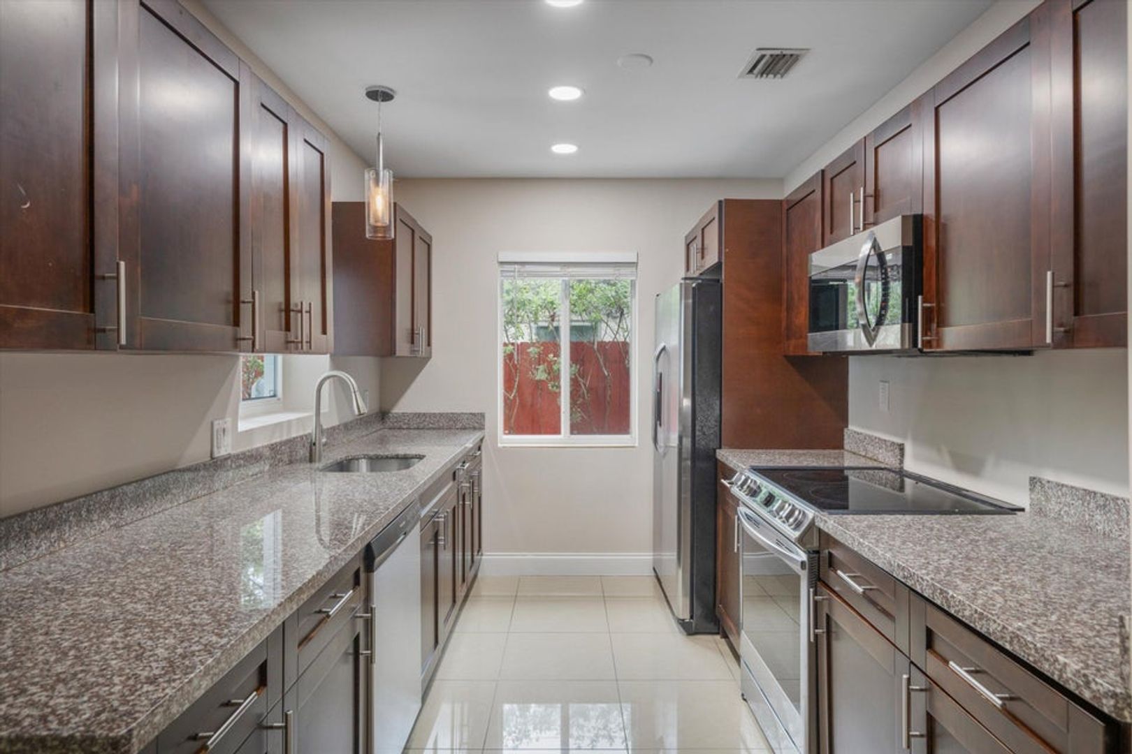 Fort Lauderdale House: 1137 NE 1st Avenue