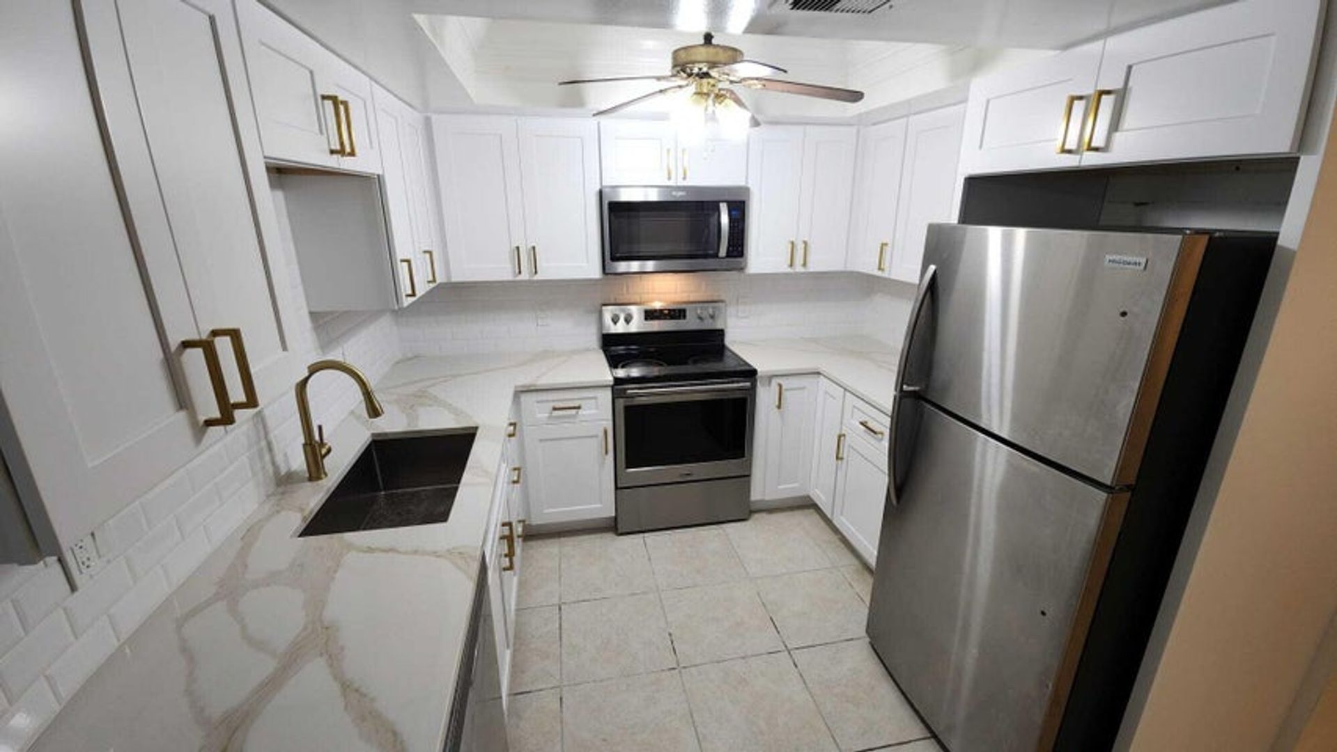 Greenacres House: 6163 Seven Springs Boulevard 26c