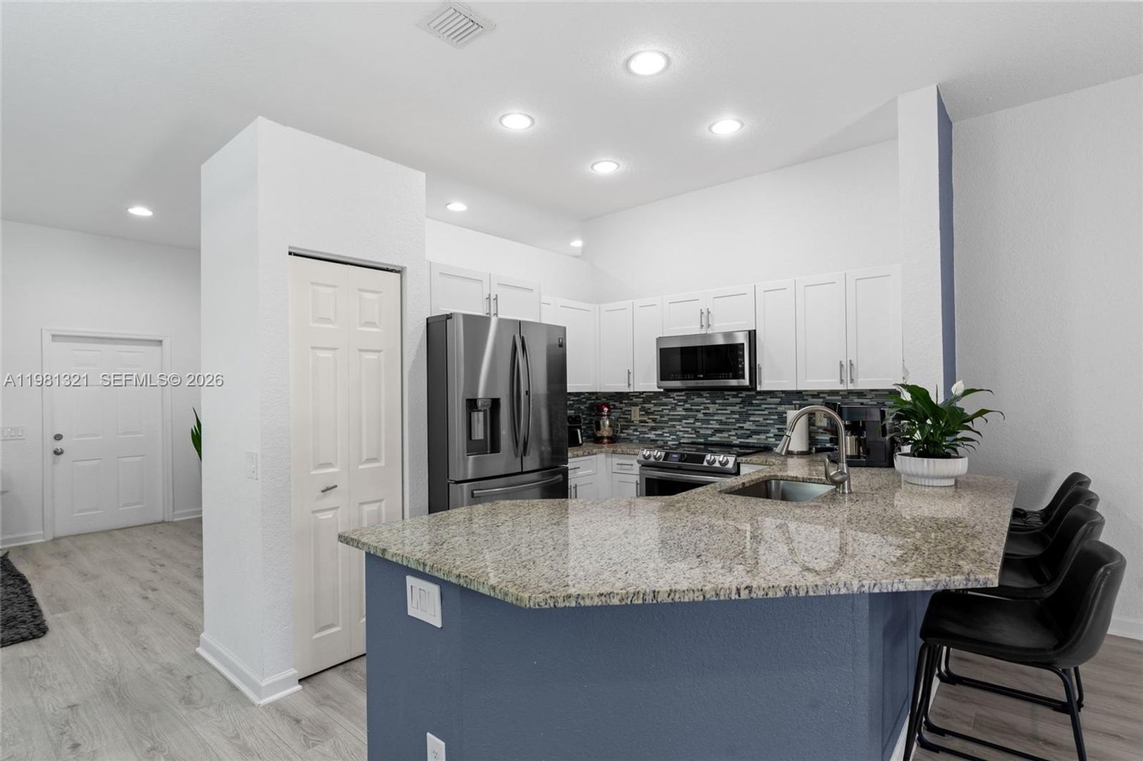 Weston House: 625 Bald Cypress Road 625