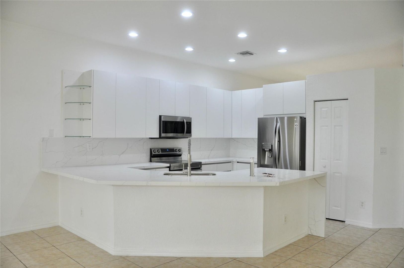 Weston House: 19496 S Whitewater Avenue