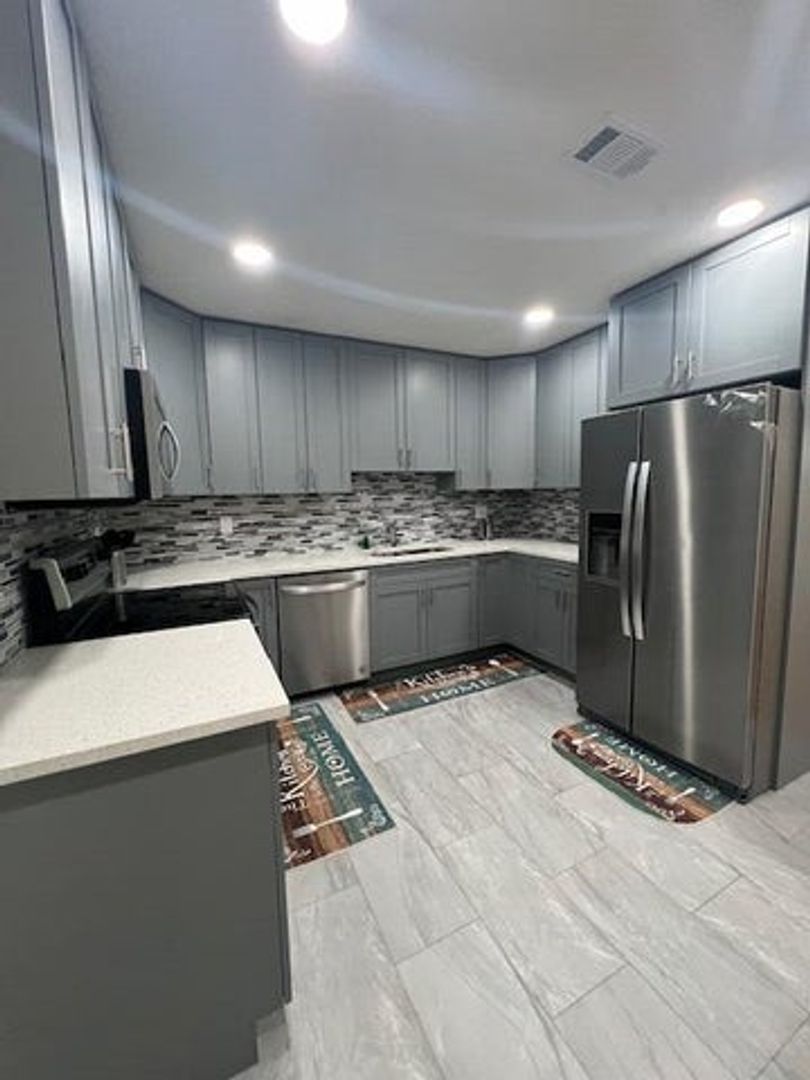 Miami House: 14531 NE 2nd Avenue B
