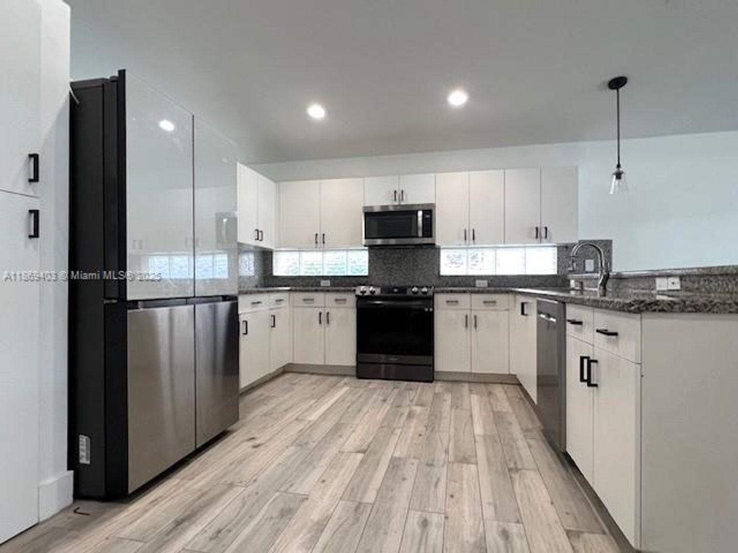 Pembroke Pines House: 17888 SW 14th Street