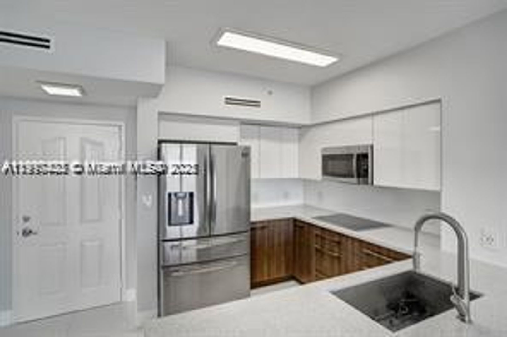 Miami House: 5077 NW 7th Street 1402