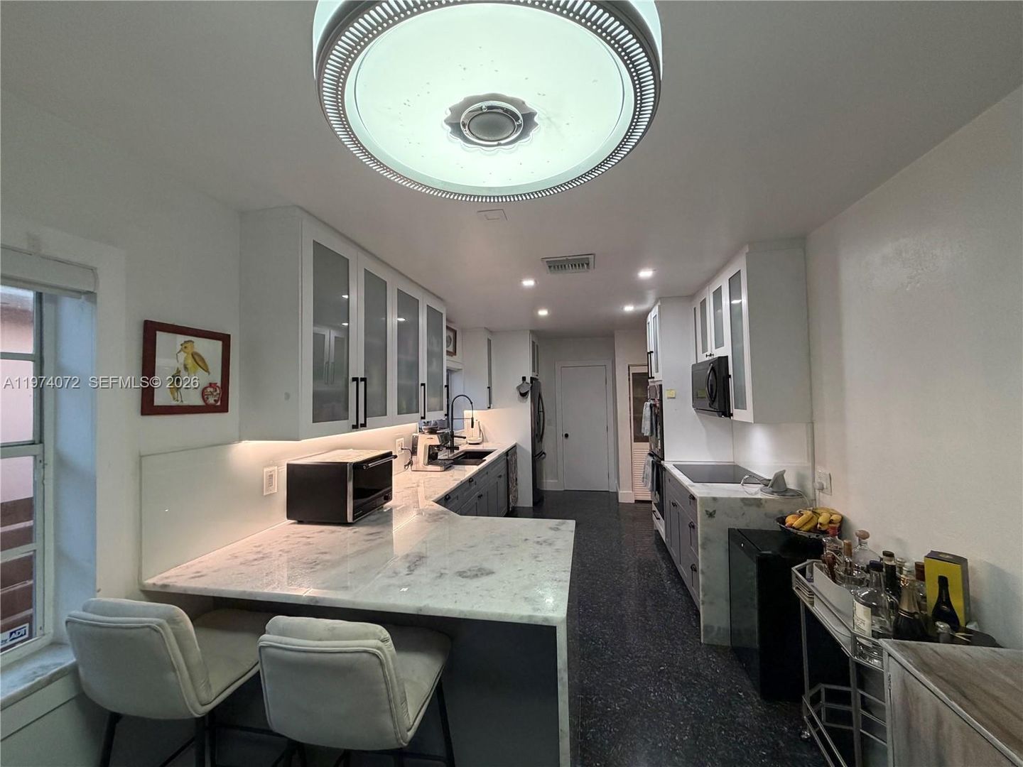 Surfside House: 9048 Carlyle Avenue