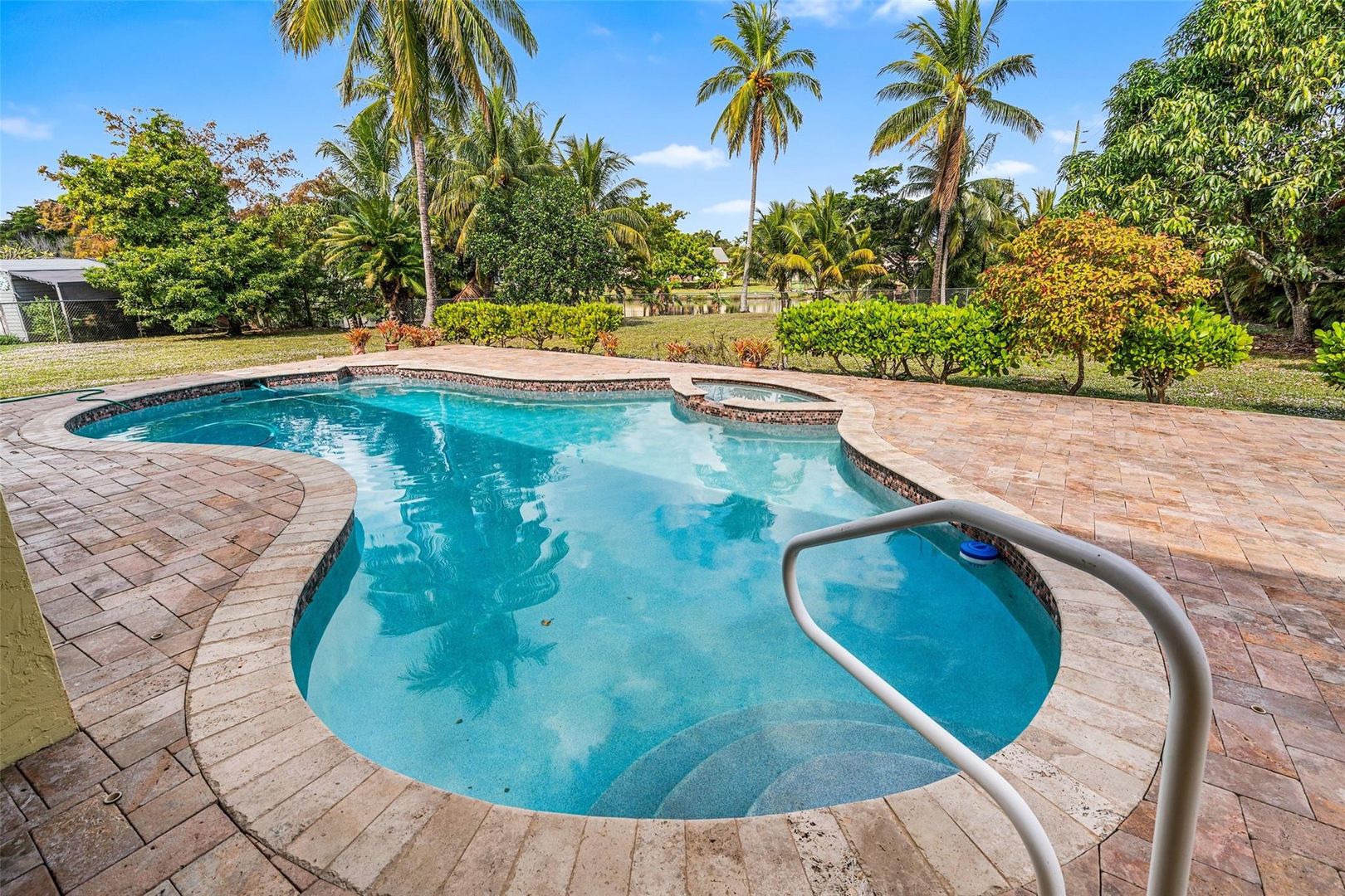 Cooper City House: 8619 SW 51st Street