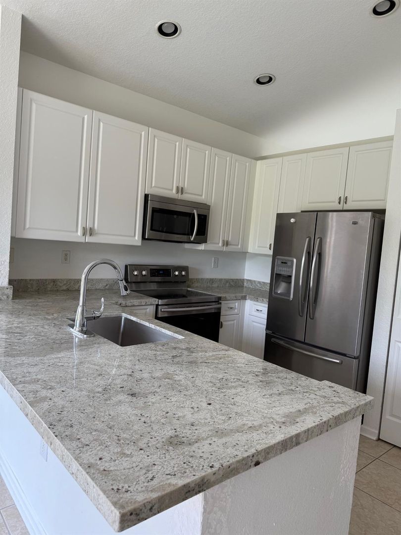 Pembroke Pines House: 1720 NW 78 Way 1720