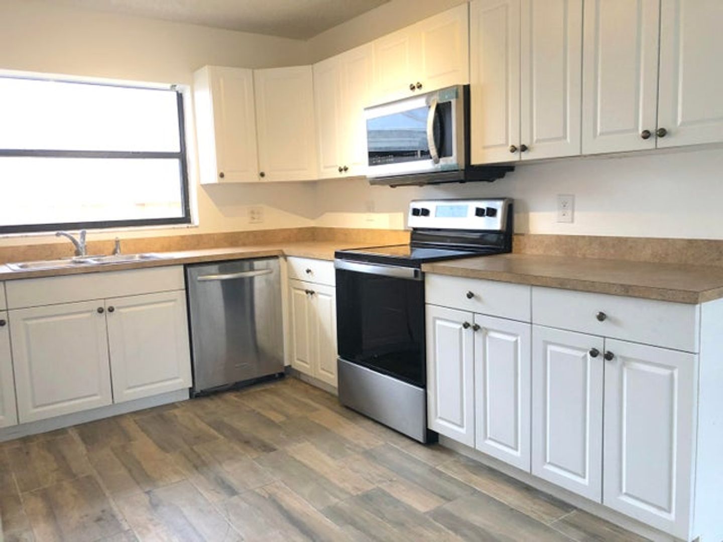 Delray Beach House: 43 SW 8th Avenue