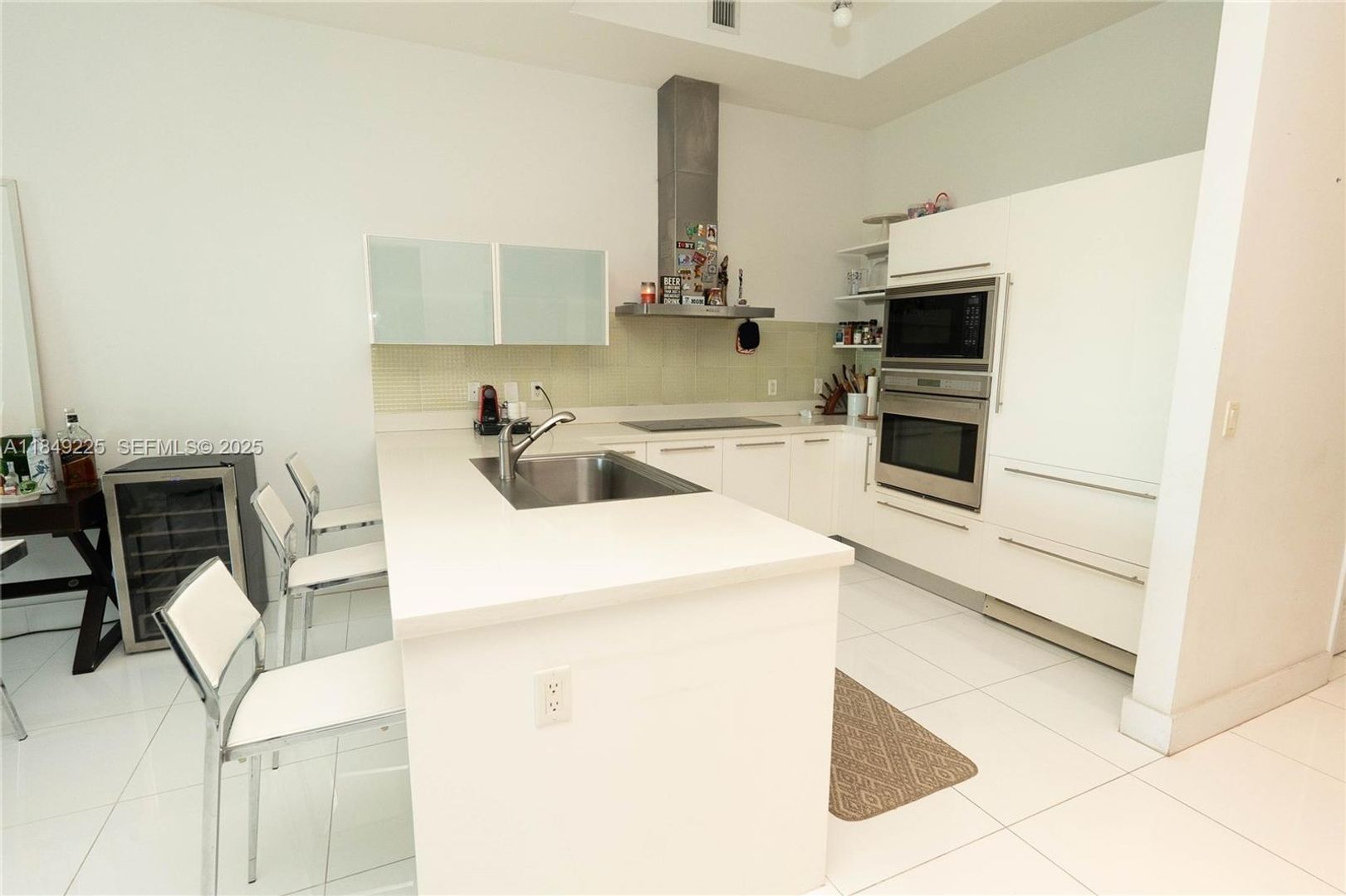 Sunny Isles Beach House: 150 Sunny Isles Boulevard 1-TH403