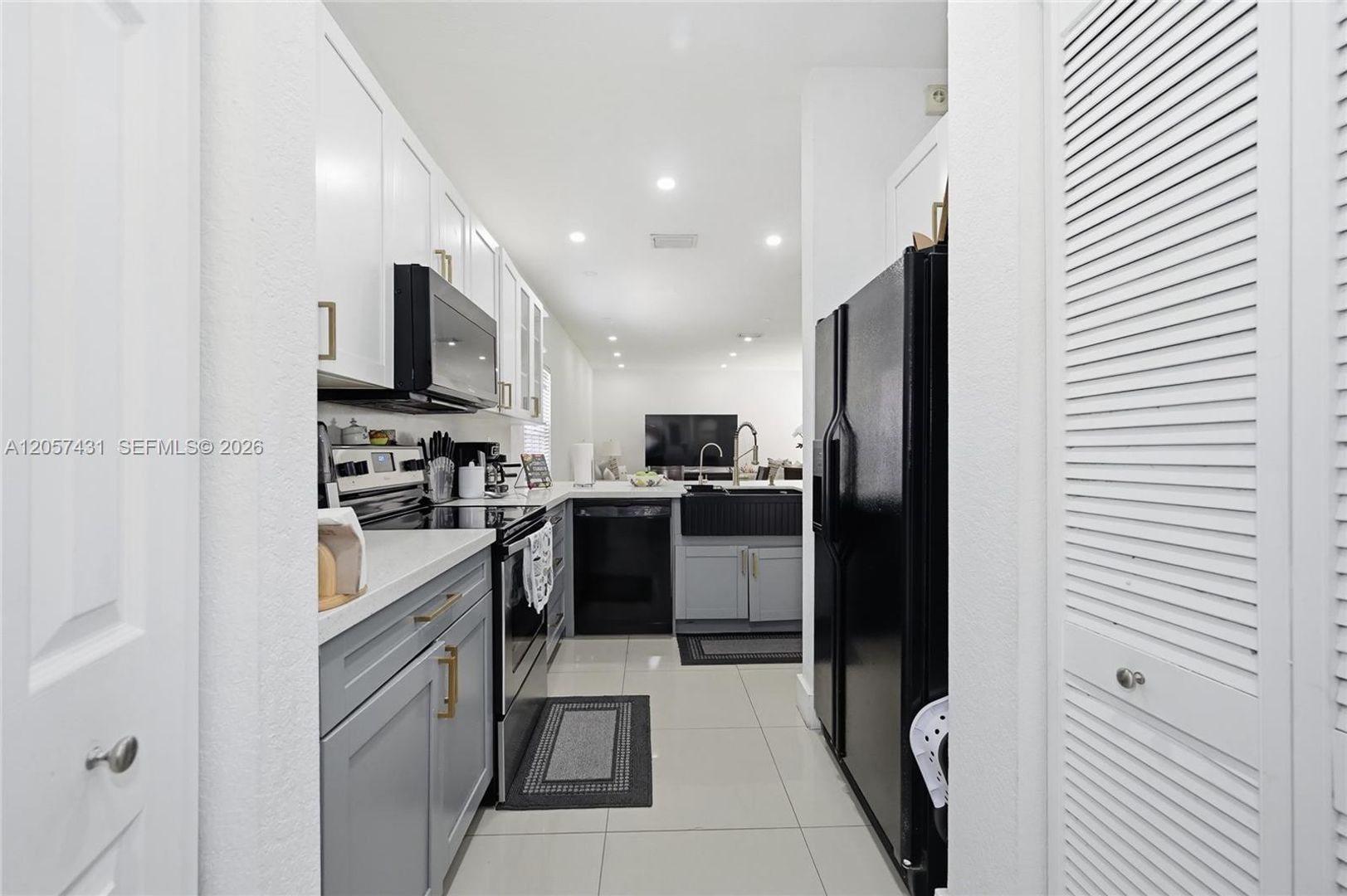 Miramar House: 14030 SW 49th Street 10