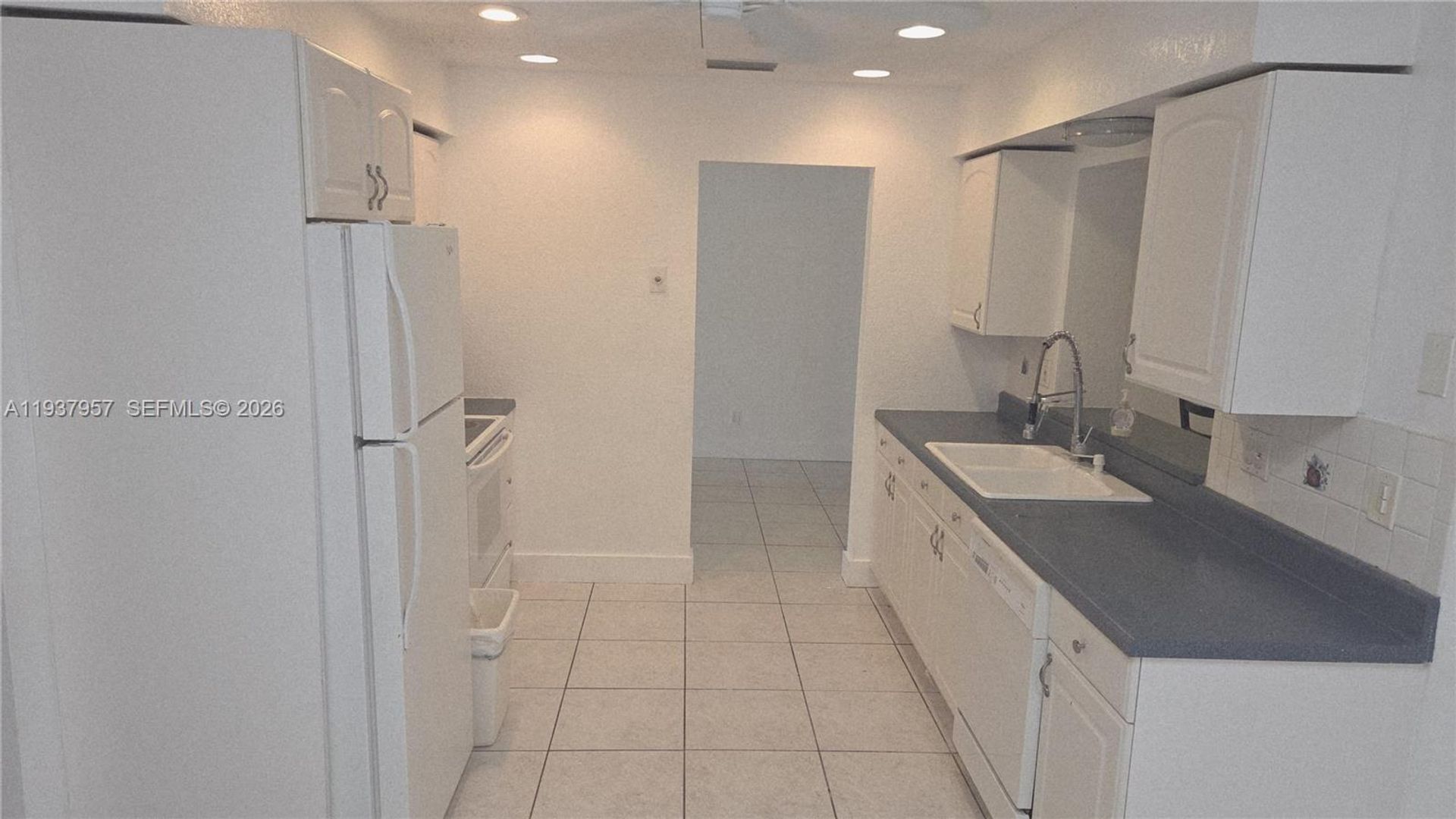 Tamarac House: 9507 NW 80th Court