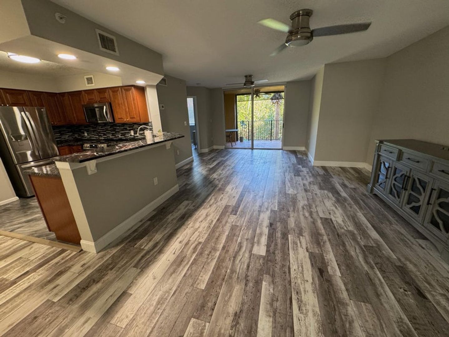 hypoluxo House: 300 Scotia Drive 202