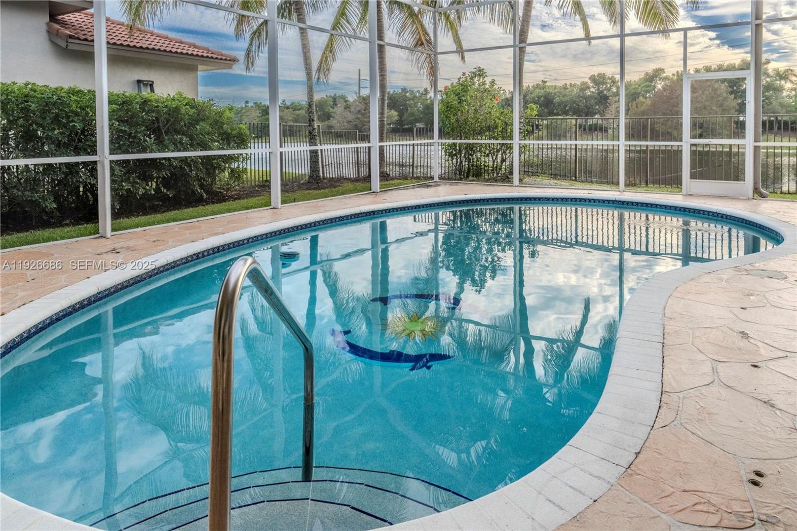 Weston House: 2893 Oakbrook Drive