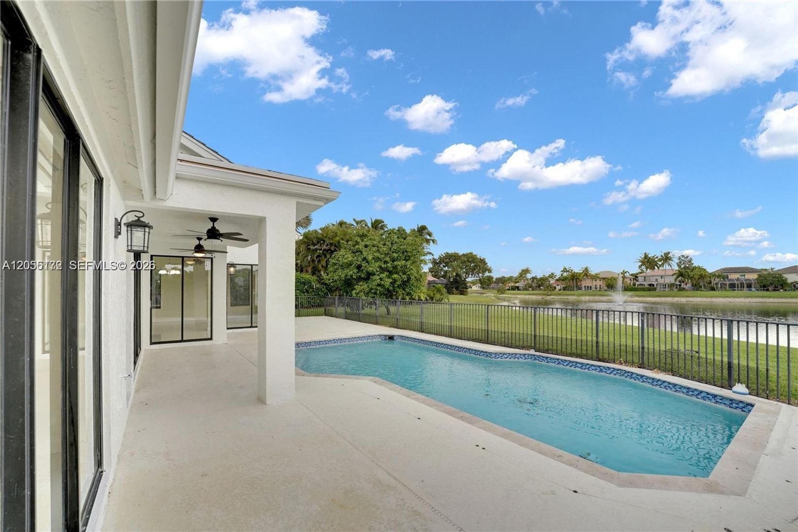 Boca Raton House: 22281 Tupelo Place