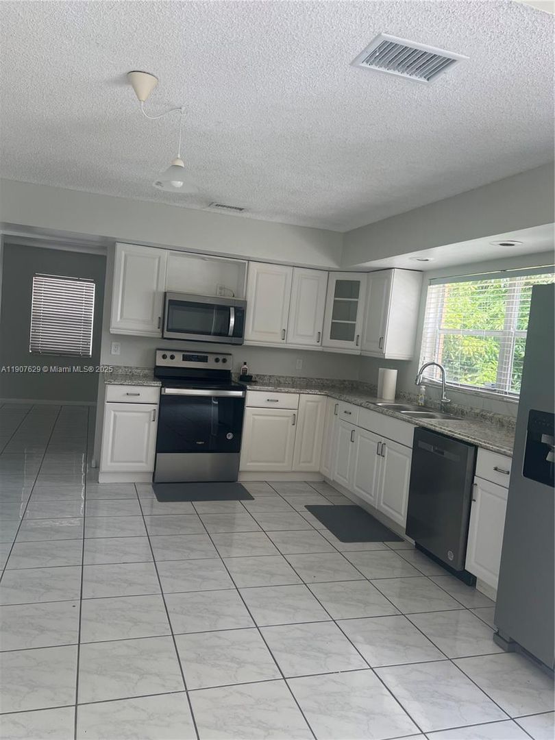 Miramar House: 2661 Huron Way 2661,