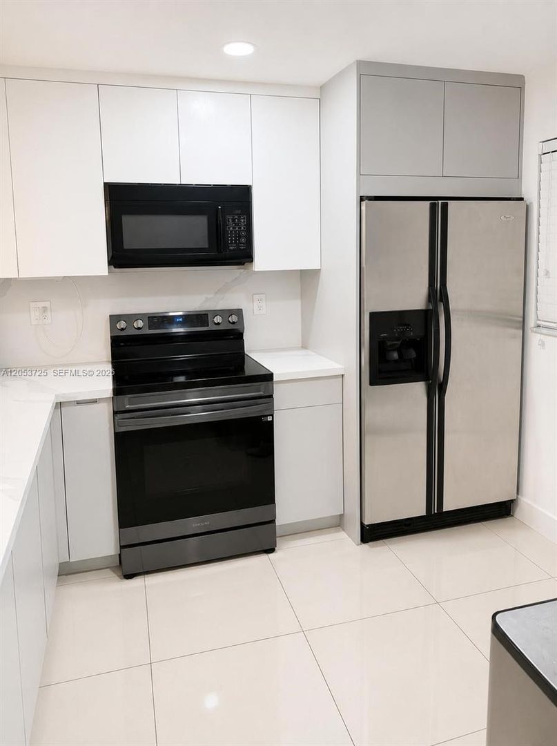 Miami House: 10871 NW 7th Street 1424