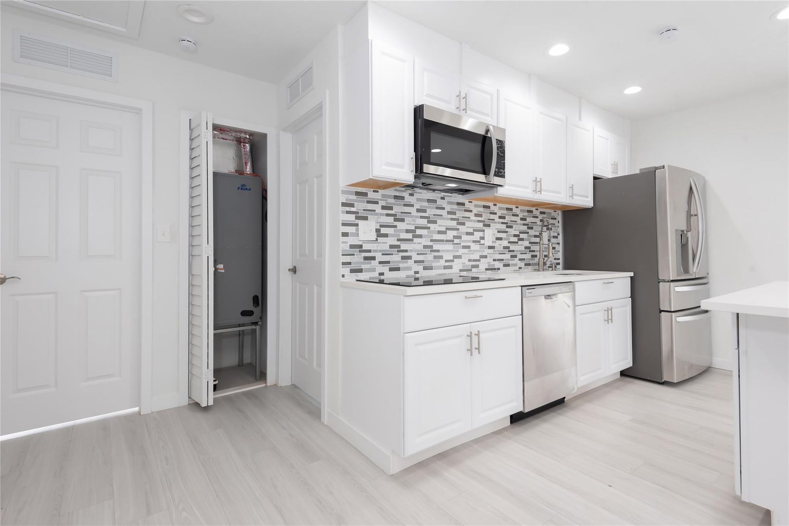 Hallandale Beach House: 713 SW 4th Court