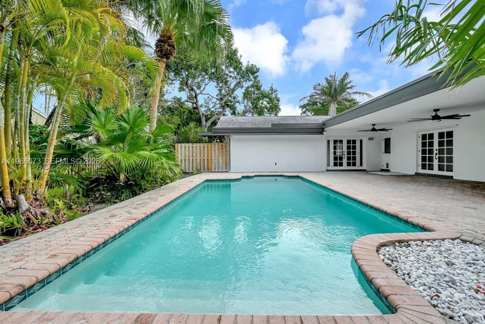 Palmetto Bay House: 8501 SW 178th Street 1