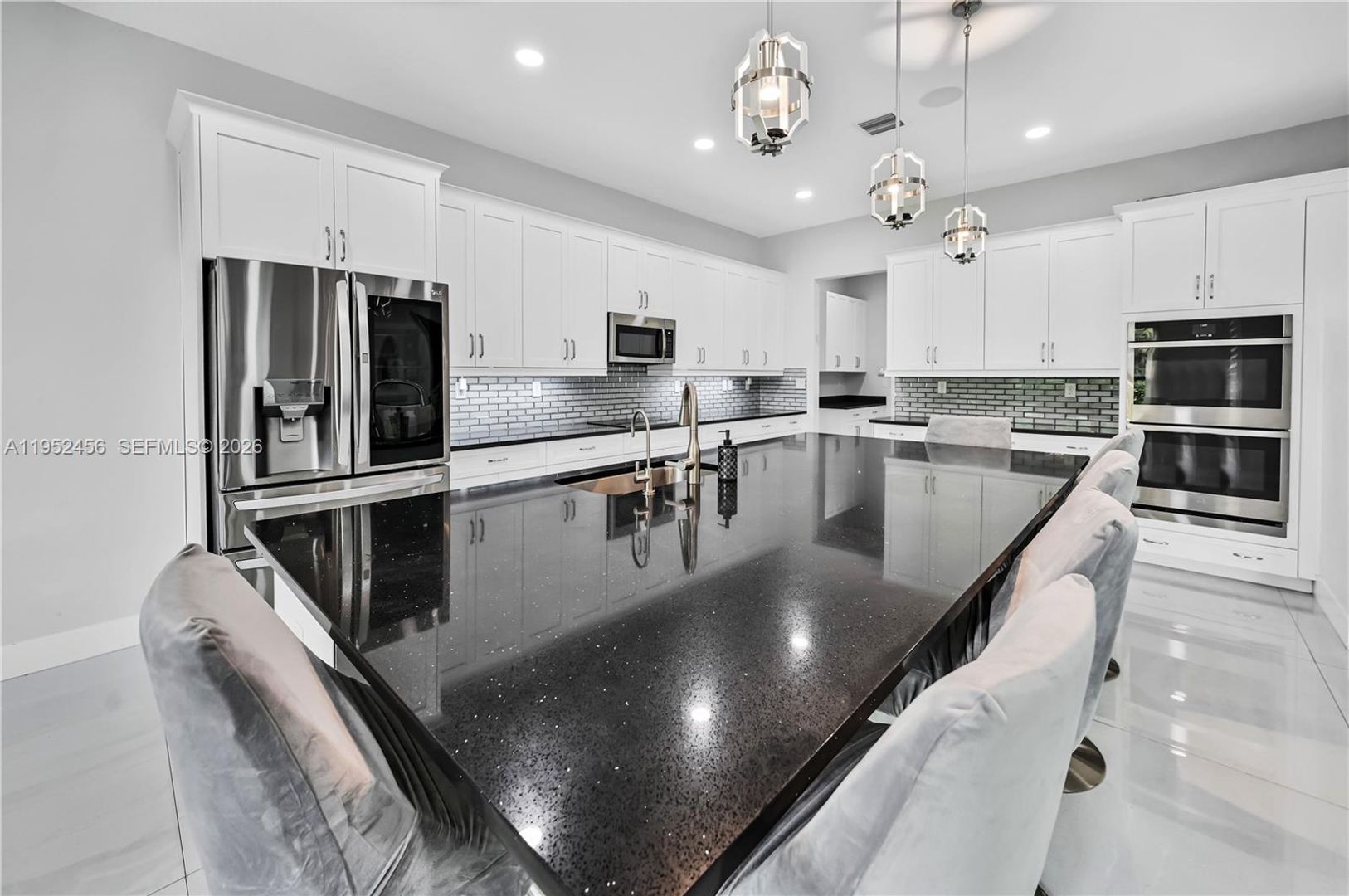 Coral Springs House: 8645 NW 39th Court