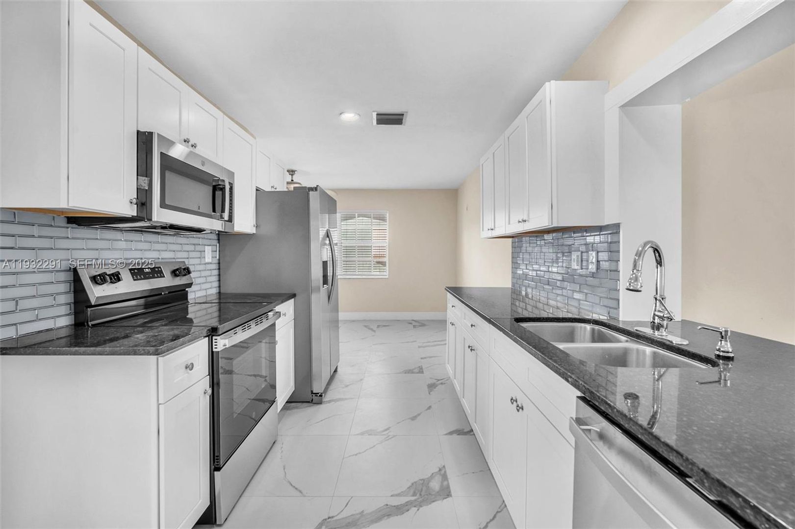 Lauderdale Lakes House: 4655 NW 41st Place