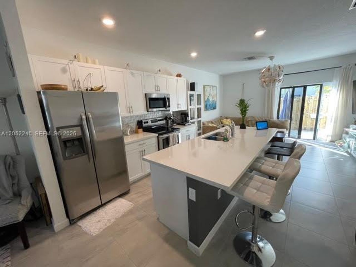Fort Lauderdale House: 1524 SW 28th Street 1524