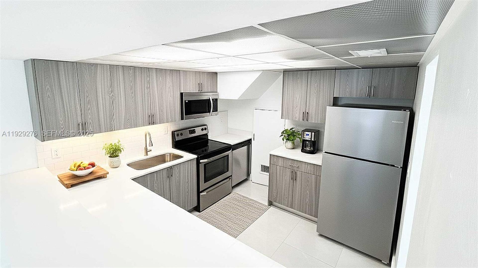 Miami House: 3079 NW 11th Street 3053,