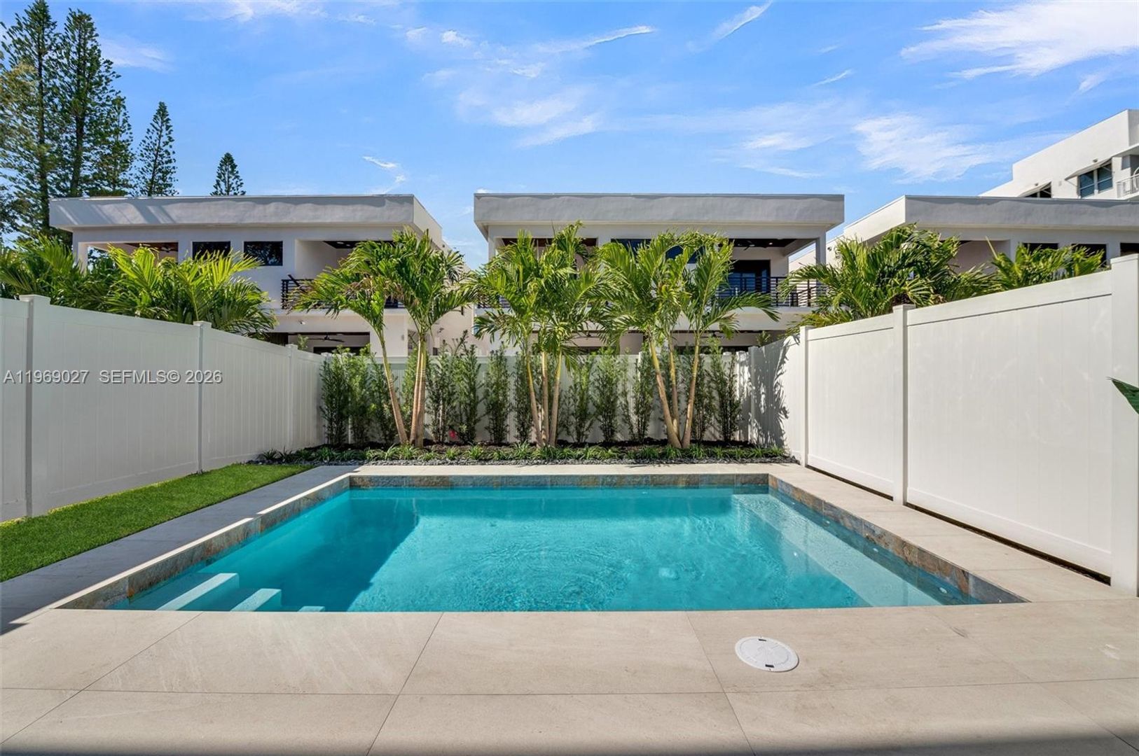 Fort Lauderdale House: 920 NE 17th Avenue B