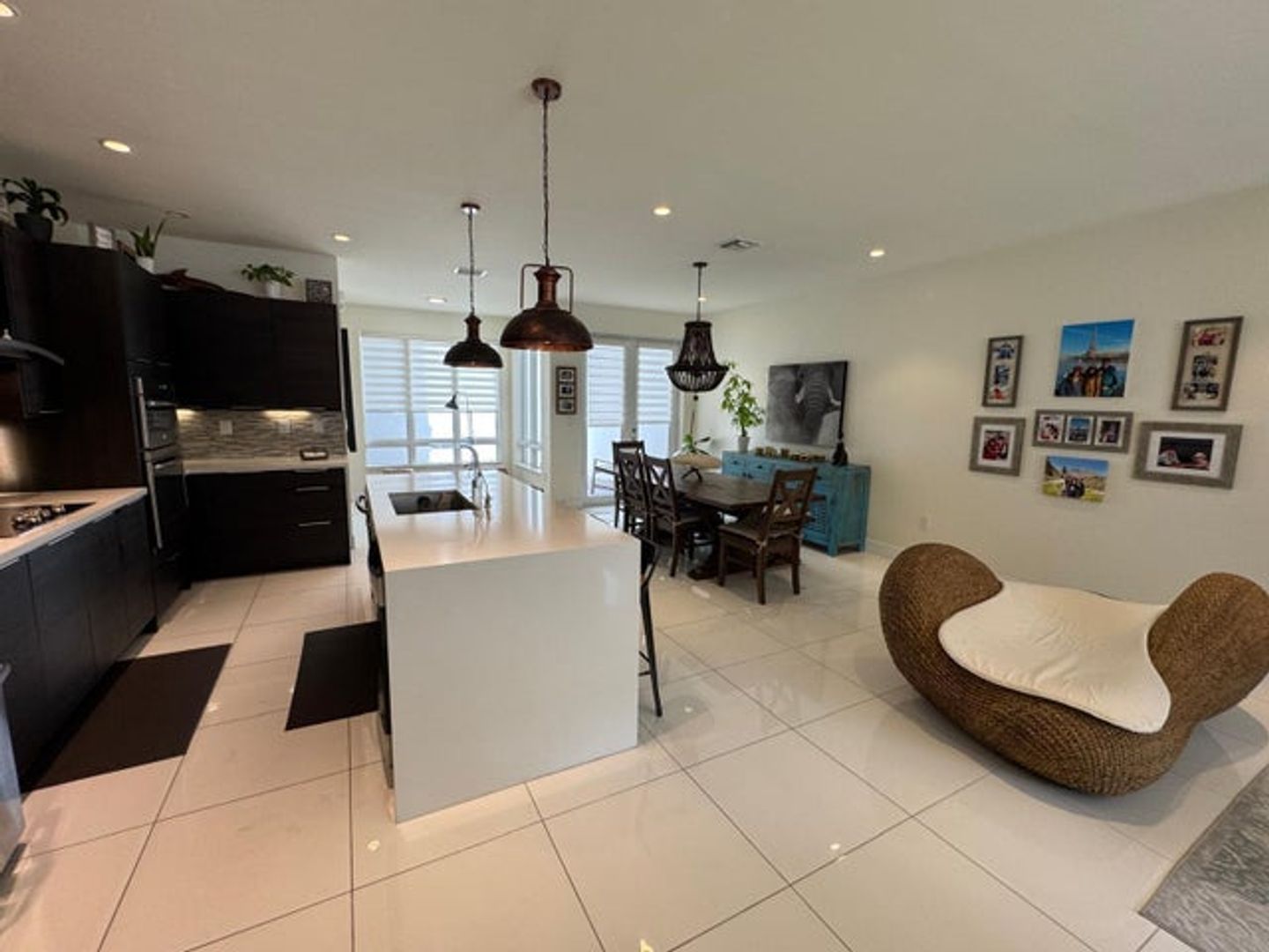 Doral House: 6361 NW 103rd Passage