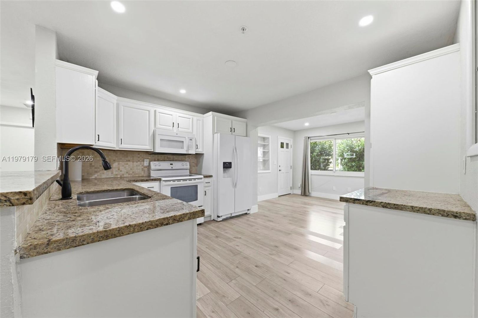 Dania Beach House: 4561 SW 25th Terrace