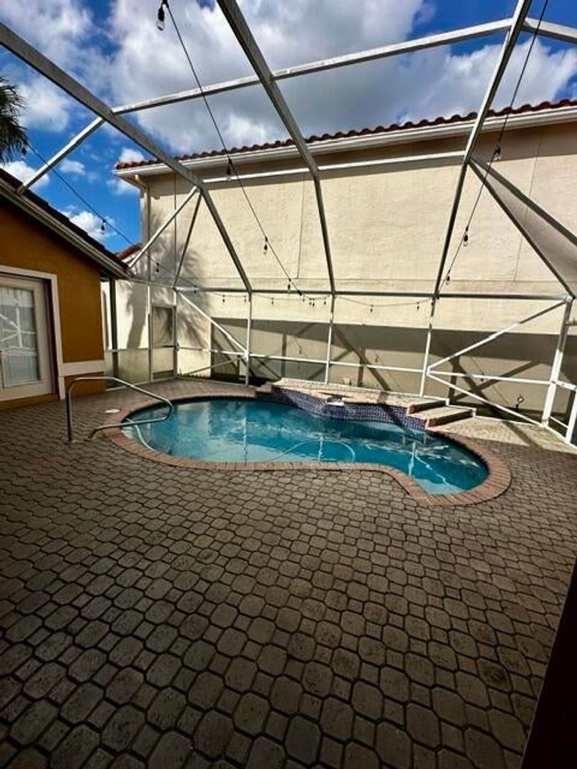 Boca Raton House: 11086 Baybreeze Way