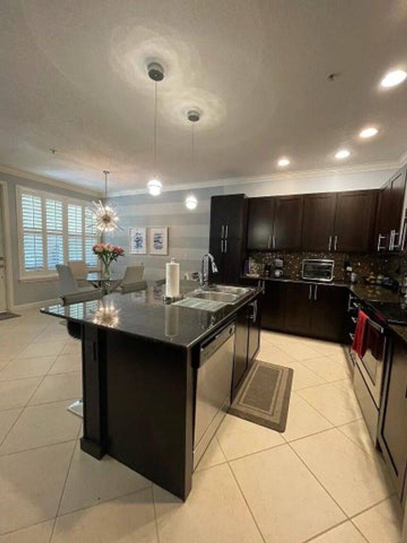 Boca Raton House: 1428 NW 50th Drive