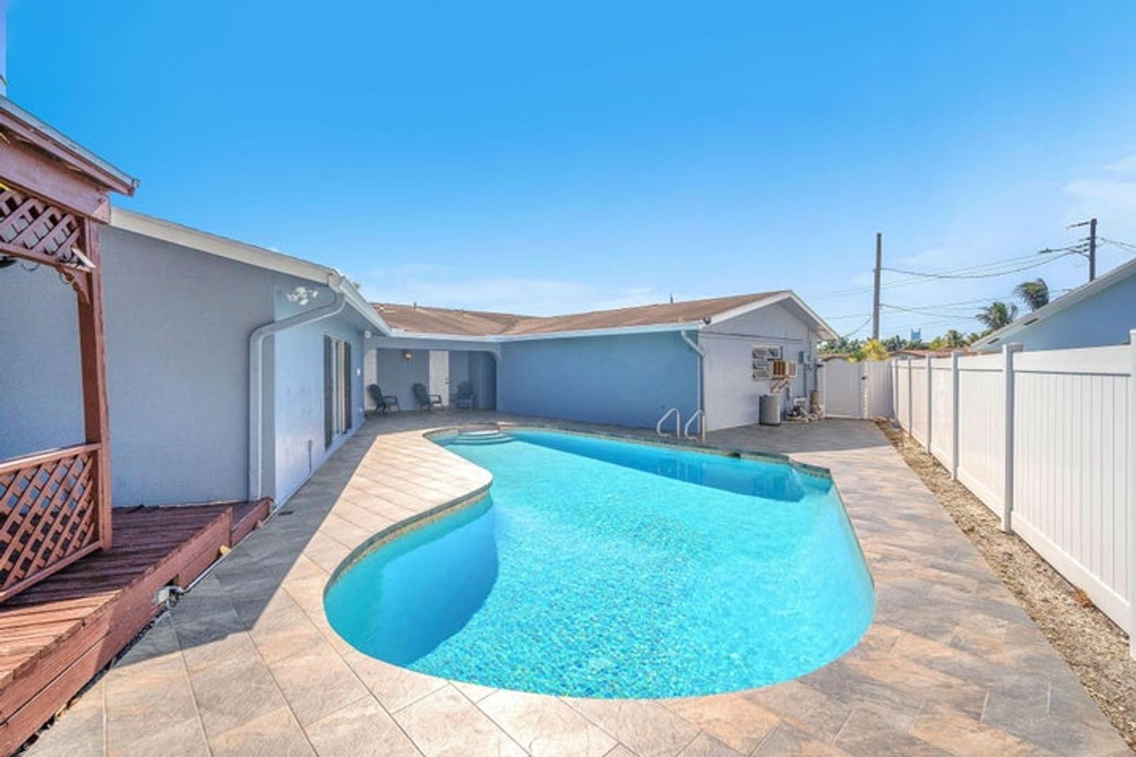 Dania Beach House: 4406 SW 37th Avenue